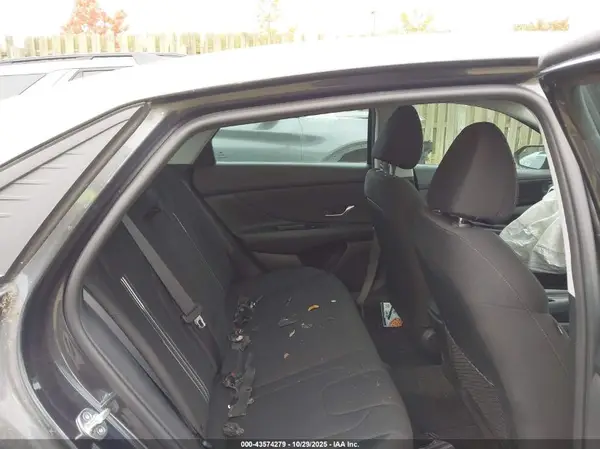 5NPLN4AG2MH018221 2021 HYUNDAI ELANTRA - Image 8