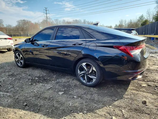 5NPLN4AG2MH031843 2021 HYUNDAI ELANTRA - Image 2