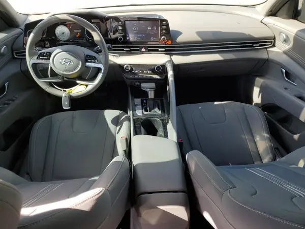 5NPLN4AG2NH057389 2022 HYUNDAI ELANTRA - Image 8