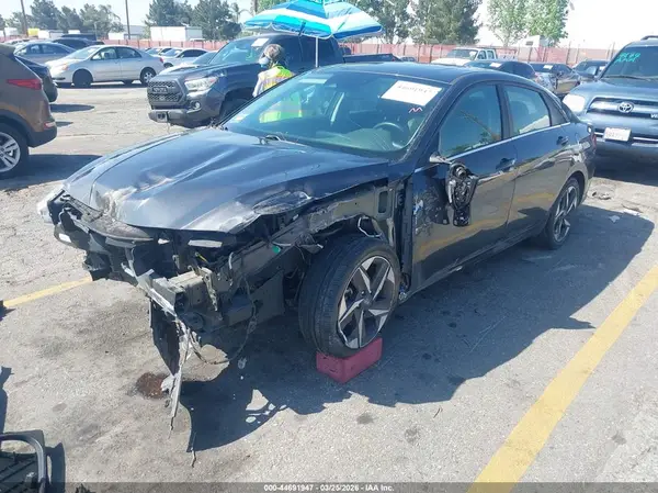 5NPLN4AG2NH058588 2022 HYUNDAI ELANTRA - Image 2