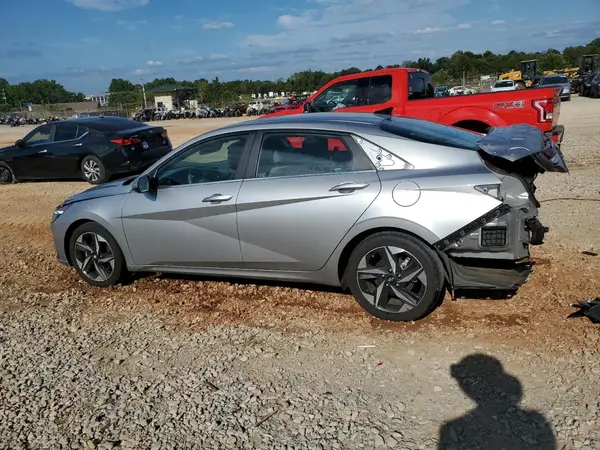 5NPLN4AG2NH063340 2022 HYUNDAI ELANTRA - Image 2