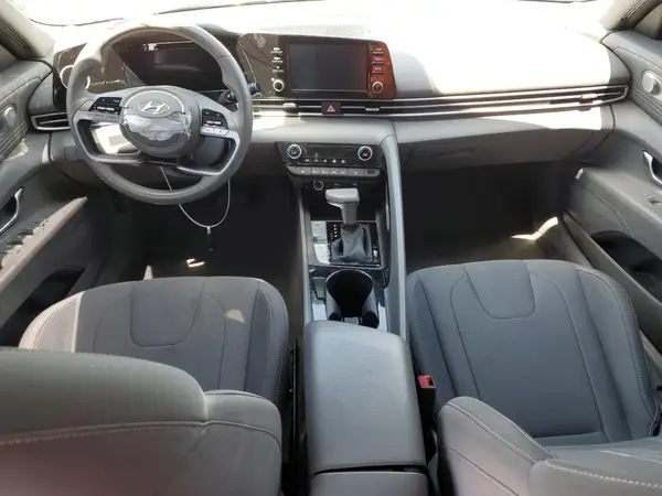 5NPLN4AG2NH068781 2022 HYUNDAI ELANTRA - Image 8