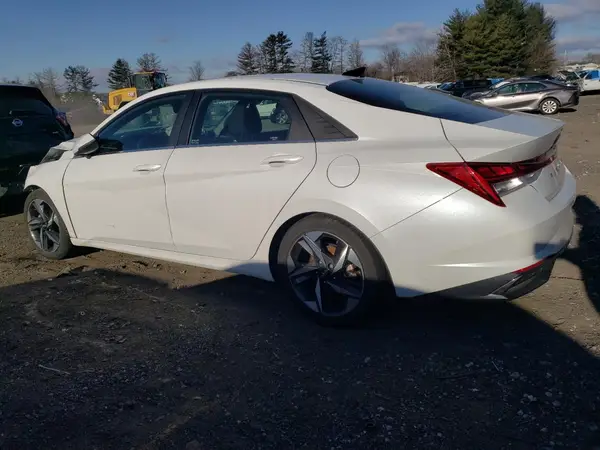 5NPLN4AG2NH074676 2022 HYUNDAI ELANTRA - Image 2
