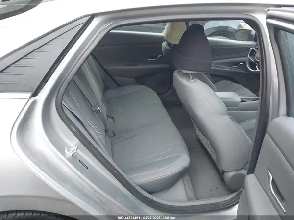 5NPLN4AG3NH056557 2022 HYUNDAI ELANTRA - Image 8