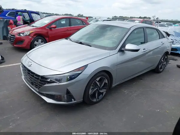 5NPLN4AG3NH058485 2022 HYUNDAI ELANTRA - Image 2