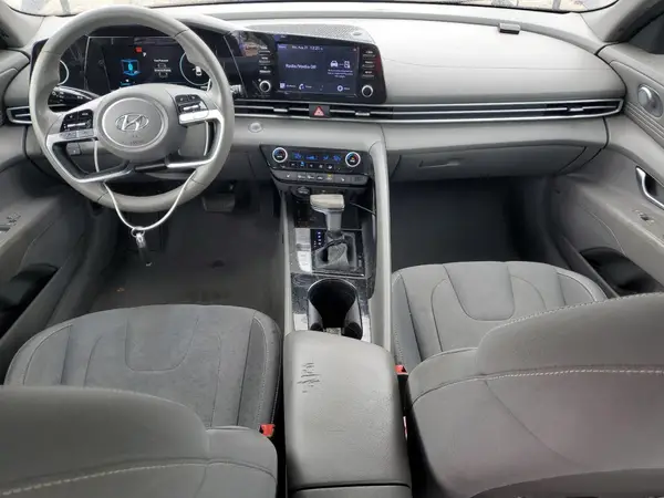 5NPLN4AG3NH061323 2022 HYUNDAI ELANTRA - Image 8