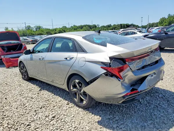 5NPLN4AG3NH068949 2022 HYUNDAI ELANTRA - Image 2