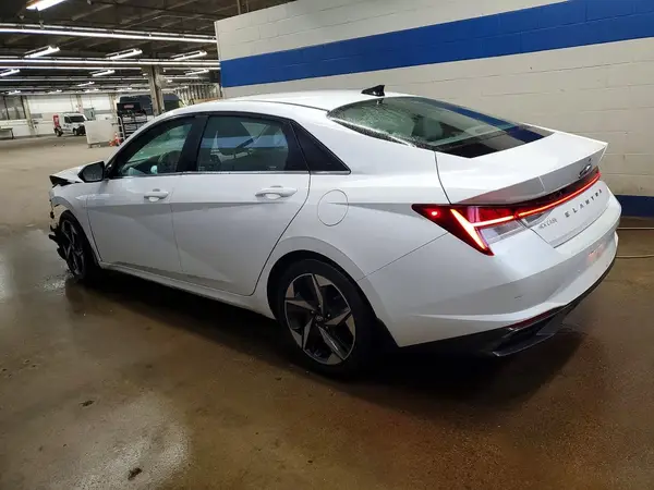 5NPLN4AG3NH073987 2022 HYUNDAI ELANTRA - Image 2