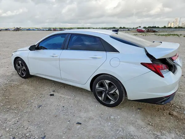 5NPLN4AG3NH081328 2022 HYUNDAI ELANTRA - Image 2