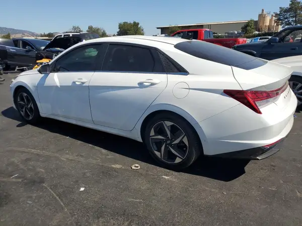 5NPLN4AG4MH013795 2021 HYUNDAI ELANTRA - Image 2