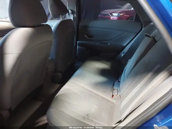 5NPLN4AG4MH022450 2021 HYUNDAI ELANTRA - Image 8