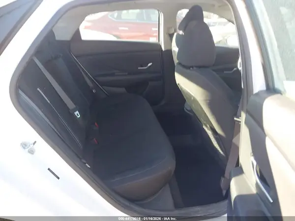 5NPLN4AG4MH023615 2021 HYUNDAI ELANTRA - Image 8