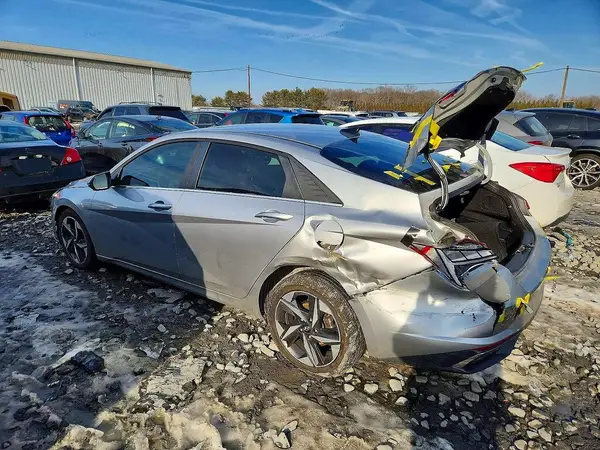 5NPLN4AG4MH032119 2021 HYUNDAI ELANTRA - Image 2