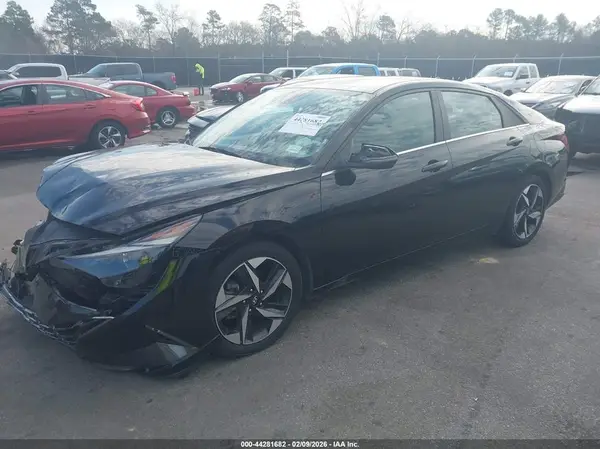 5NPLN4AG4NH058026 2022 HYUNDAI ELANTRA - Image 2
