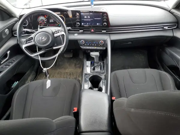 5NPLN4AG4NH061380 2022 HYUNDAI ELANTRA - Image 8
