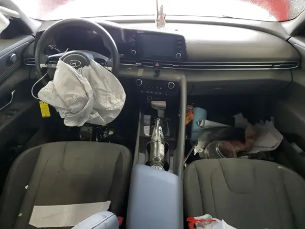 5NPLN4AG4NH062688 2022 HYUNDAI ELANTRA - Image 8