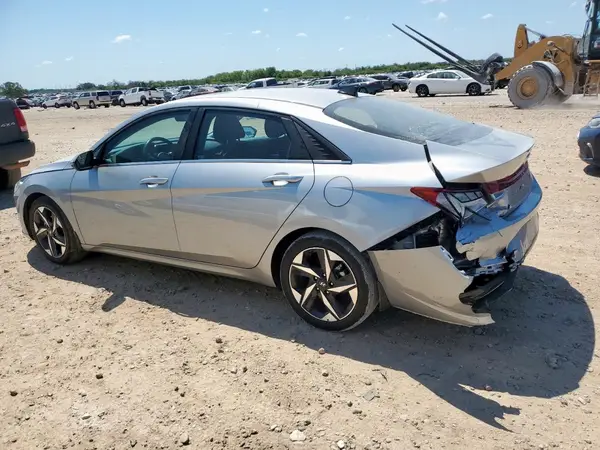 5NPLN4AG4NH063307 2022 HYUNDAI ELANTRA - Image 2