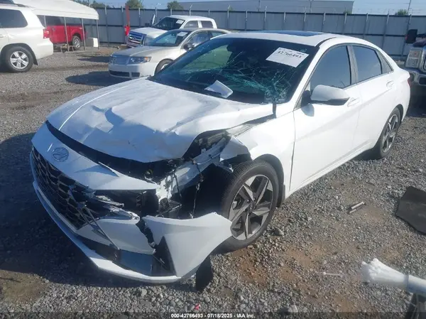 5NPLN4AG4NH063534 2022 HYUNDAI ELANTRA - Image 2