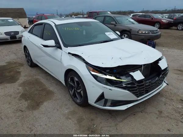 5NPLN4AG4NH067308 2022 HYUNDAI ELANTRA - Image 1