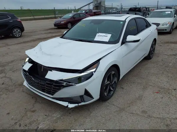 5NPLN4AG4NH067308 2022 HYUNDAI ELANTRA - Image 2