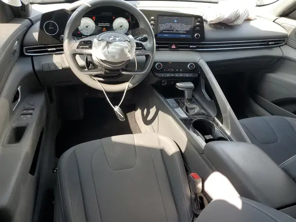 5NPLN4AG5MH016592 2021 HYUNDAI ELANTRA - Image 8