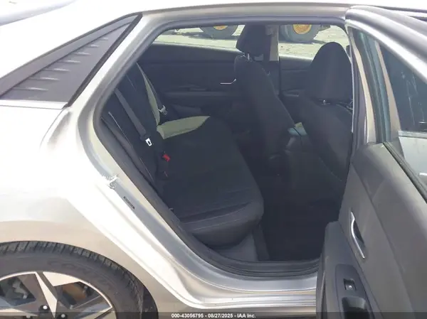 5NPLN4AG5MH025969 2021 HYUNDAI ELANTRA - Image 8