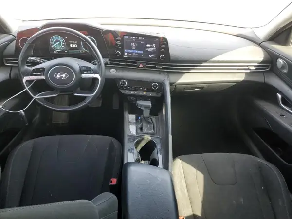 5NPLN4AG5MH028242 2021 HYUNDAI ELANTRA - Image 8