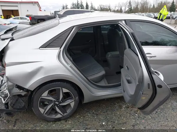 5NPLN4AG5MH042075 2021 HYUNDAI ELANTRA - Image 8
