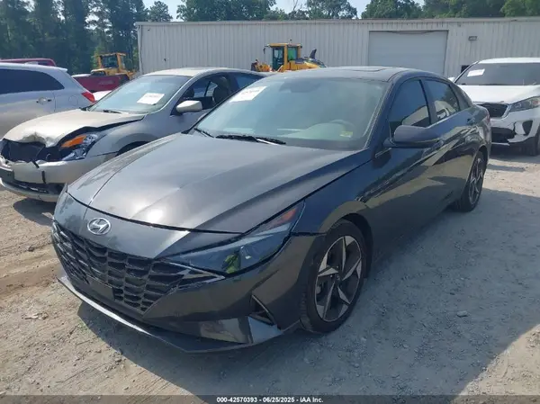5NPLN4AG5NH059203 2022 HYUNDAI ELANTRA - Image 2
