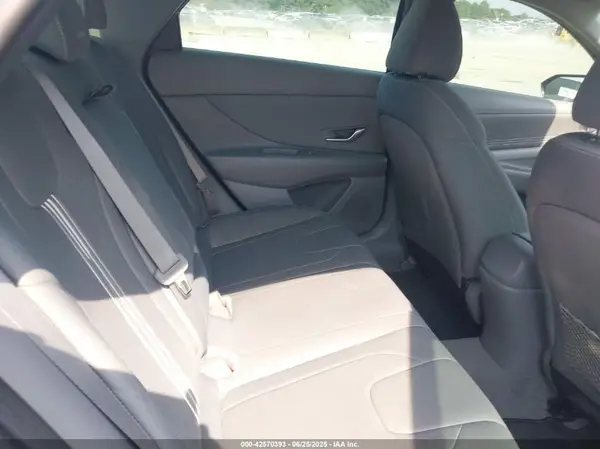 5NPLN4AG5NH059203 2022 HYUNDAI ELANTRA - Image 8