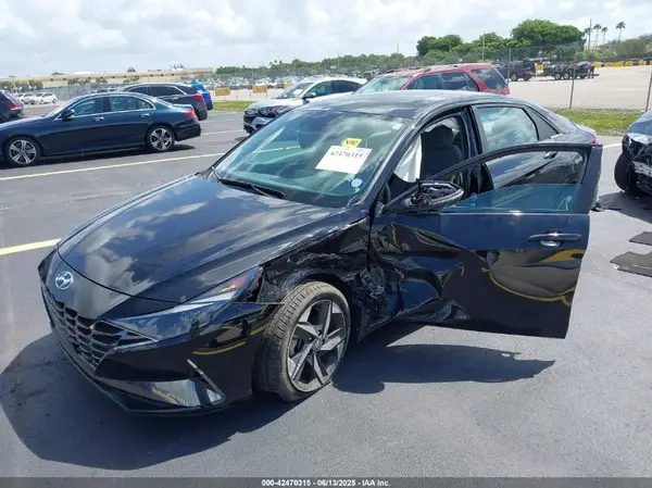 5NPLN4AG5NH073313 2022 HYUNDAI ELANTRA - Image 2