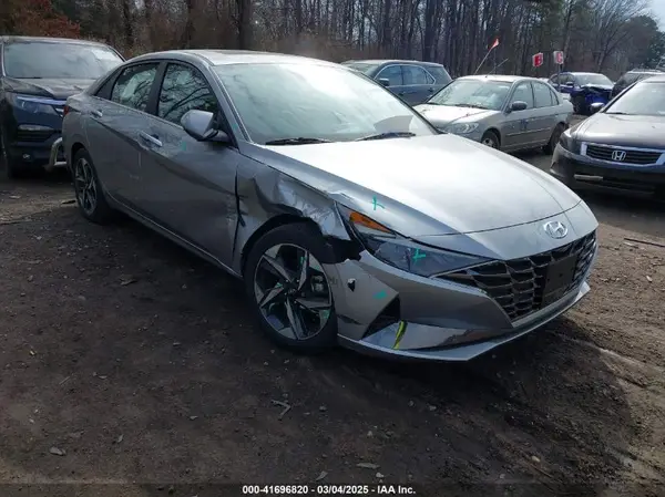 5NPLN4AG5NH074106 2022 HYUNDAI ELANTRA - Image 1