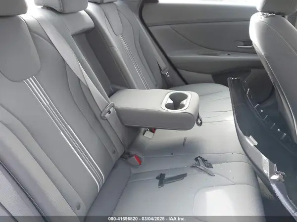 5NPLN4AG5NH074106 2022 HYUNDAI ELANTRA - Image 8