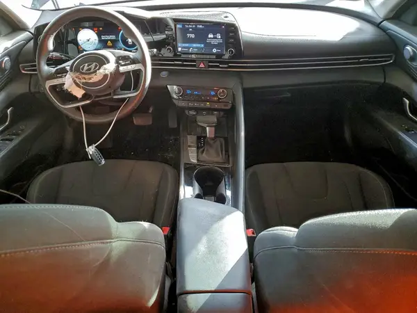 5NPLN4AG6MH017640 2021 HYUNDAI ELANTRA - Image 8
