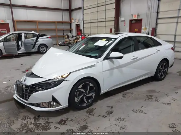 5NPLN4AG6NH055807 2022 HYUNDAI ELANTRA - Image 2