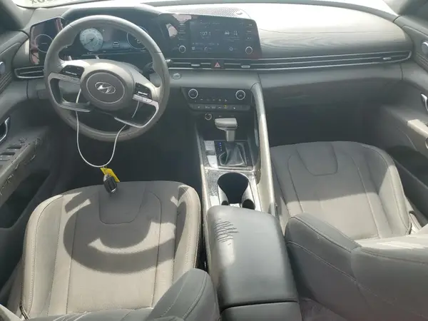 5NPLN4AG6NH057086 2022 HYUNDAI ELANTRA - Image 8