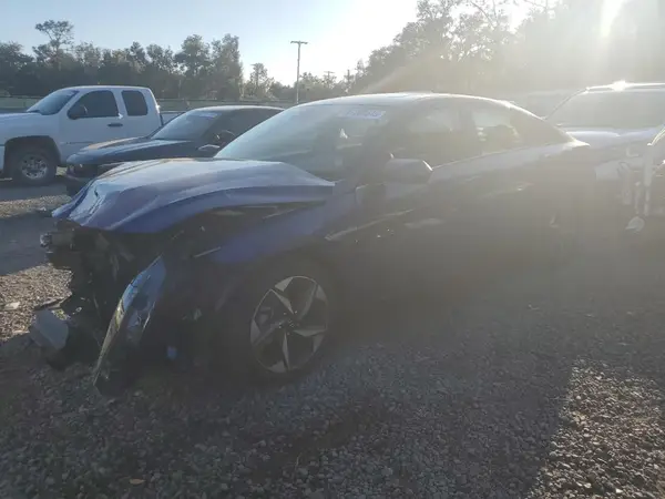 5NPLN4AG6NH067343 2022 HYUNDAI ELANTRA - Image 1