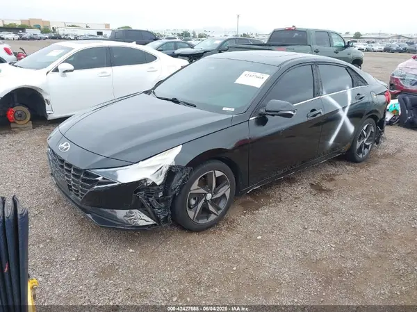 5NPLN4AG6NH072204 2022 HYUNDAI ELANTRA - Image 2