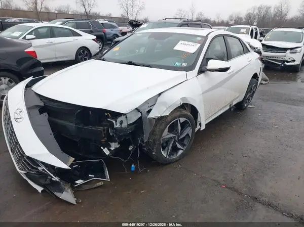 5NPLN4AG7MH023897 2021 HYUNDAI ELANTRA - Image 2