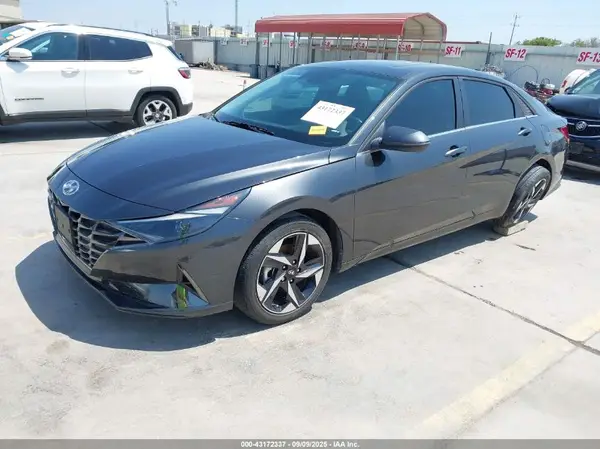 5NPLN4AG7NH054908 2022 HYUNDAI ELANTRA - Image 2