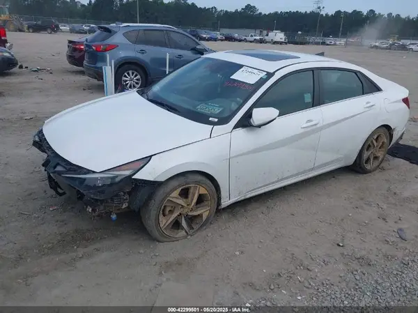 5NPLN4AG7NH068727 2022 HYUNDAI ELANTRA - Image 2