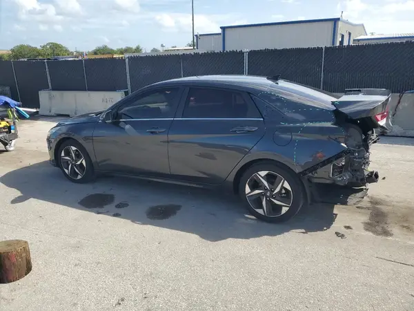 5NPLN4AG7NH069697 2022 HYUNDAI ELANTRA - Image 2
