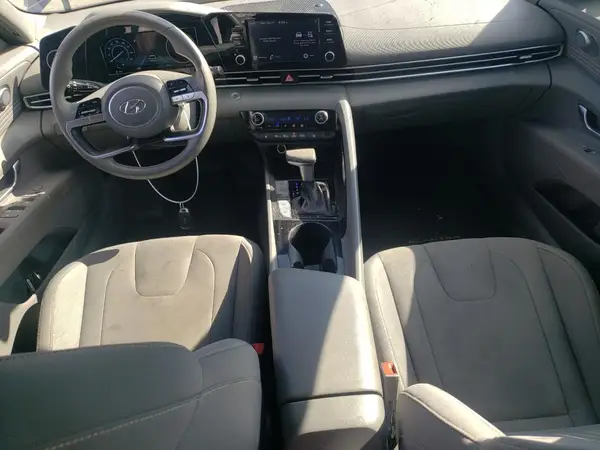 5NPLN4AG7NH070137 2022 HYUNDAI ELANTRA - Image 8