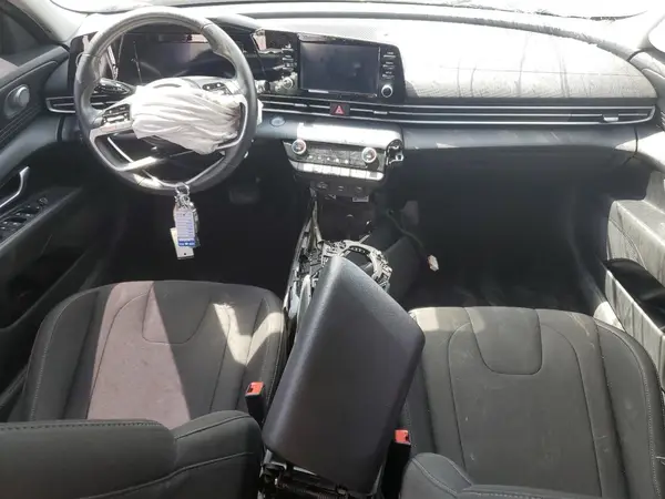 5NPLN4AG8MH017154 2021 HYUNDAI ELANTRA - Image 8
