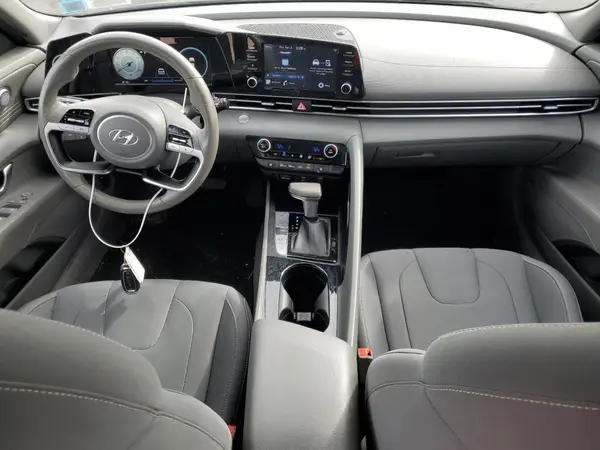 5NPLN4AG8NH059132 2022 HYUNDAI ELANTRA - Image 8