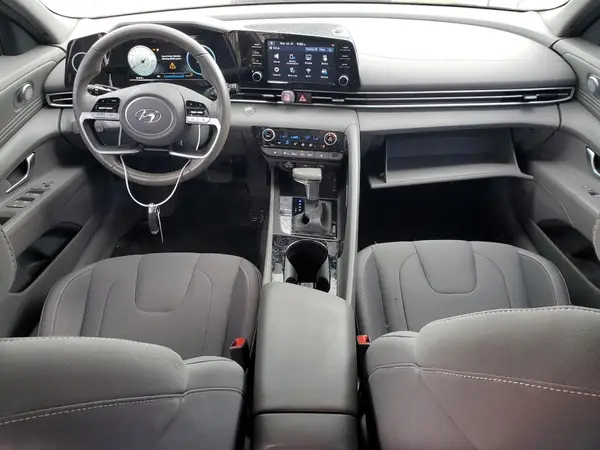 5NPLN4AG8NH061348 2022 HYUNDAI ELANTRA - Image 8