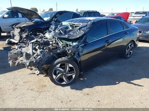 5NPLN4AG8NH066906 2022 HYUNDAI ELANTRA - Image 2