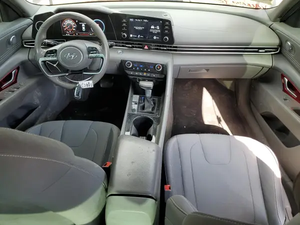 5NPLN4AG8NH081227 2022 HYUNDAI ELANTRA - Image 8