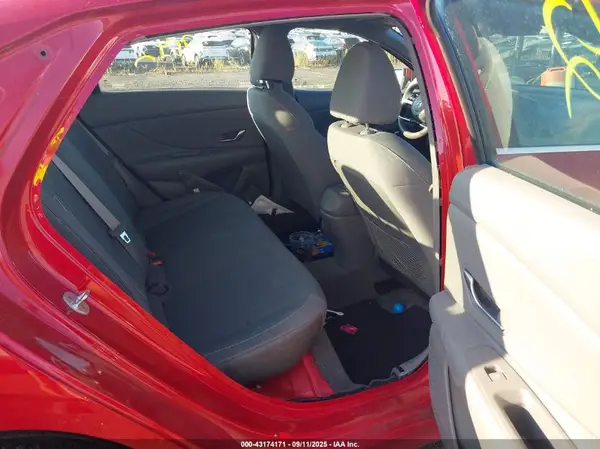 5NPLN4AG9MH028311 2021 HYUNDAI ELANTRA - Image 8
