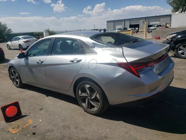 5NPLN4AG9NH055994 2022 HYUNDAI ELANTRA - Image 2